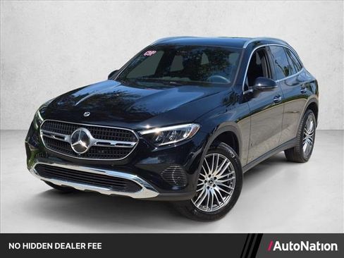Used 2026 Mercedes-Benz GLC 300 image 1