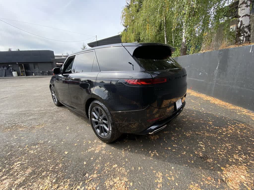 Used 2024 Land Rover Range Rover Sport Dynamic SE AWD/4WD image 4