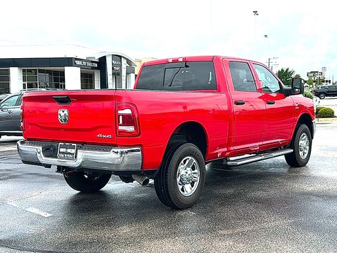 Used 2024 RAM 2500 Tradesman w/ Chrome Appearance Group AWD/4WD image 8