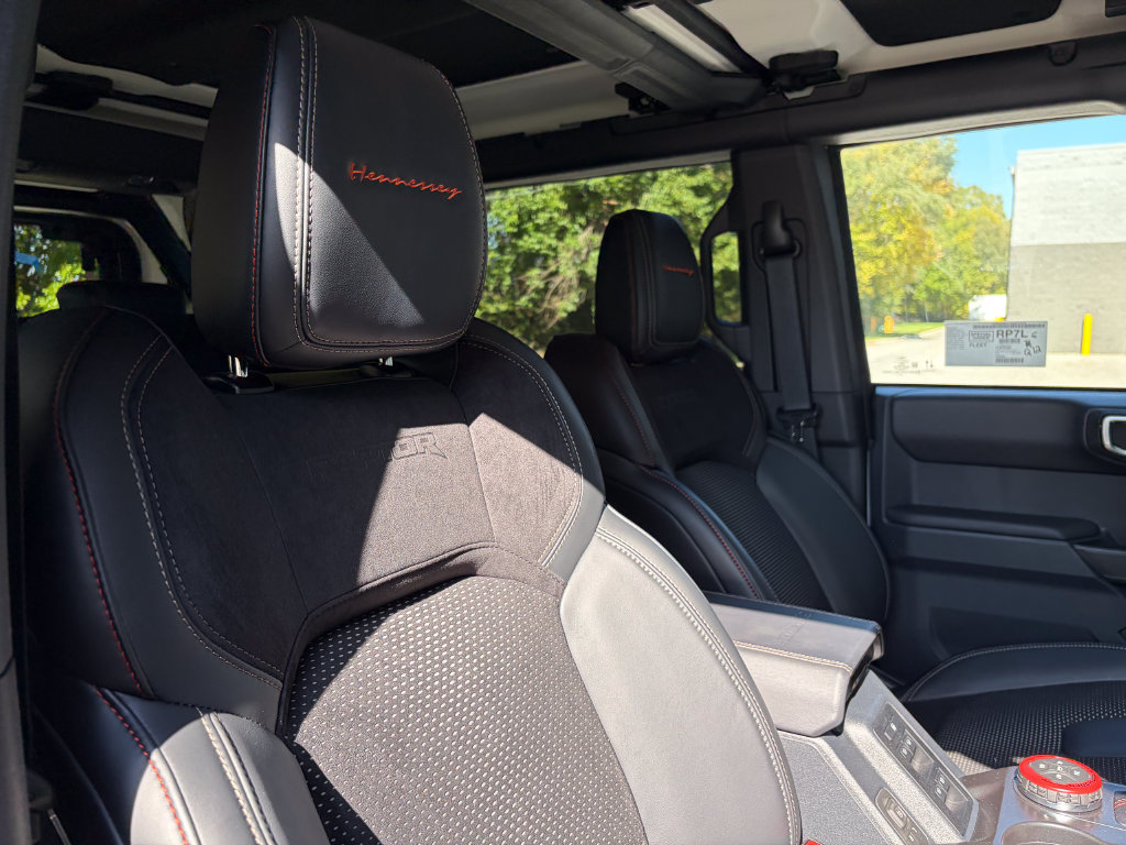 New 2026 Ford Bronco Raptor w/ Interior Carbon Fiber Pack AWD/4WD image 28