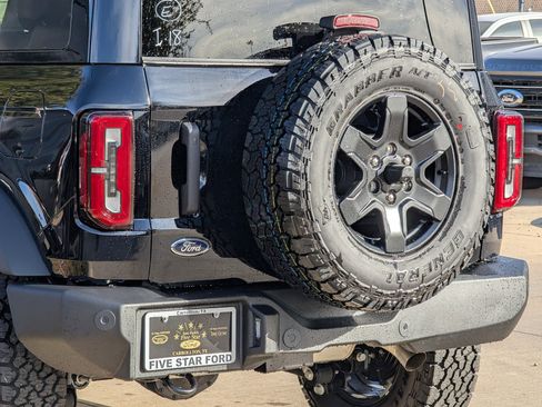 New 2025 Ford Bronco Outer Banks image 6