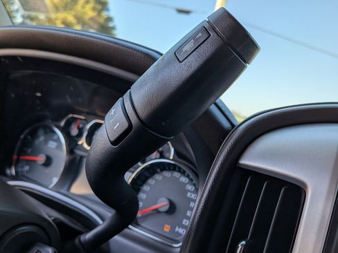 Used 2018 GMC Sierra 1500 SLT image 23