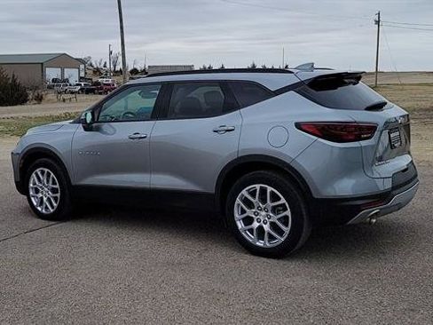 Used 2023 Chevrolet Blazer LT image 6