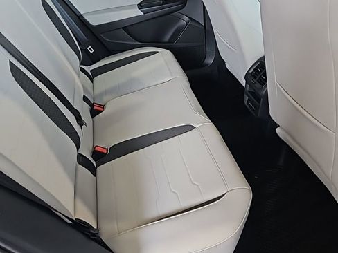 New 2026 Volkswagen Taos SE AWD/4WD image 17