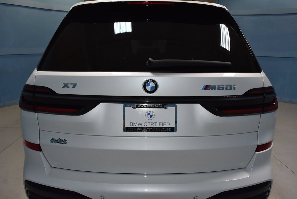 Used 2025 BMW X7 M60i AWD/4WD image 28