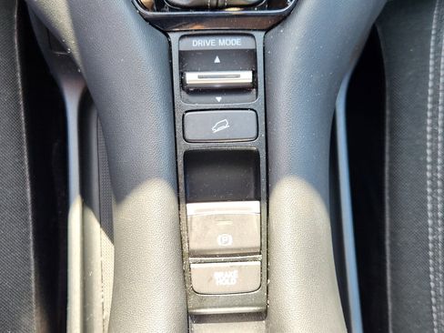 Used 2024 Honda HR-V LX image 21