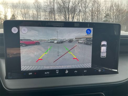 New 2025 Ford Maverick XL w/ Equipment Group 102A image 25