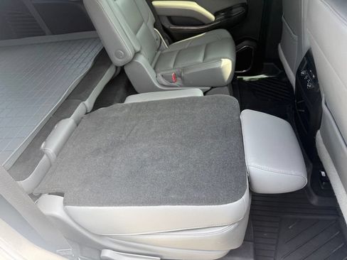 Used 2018 Chevrolet Tahoe LT w/ Luxury Package AWD/4WD image 49