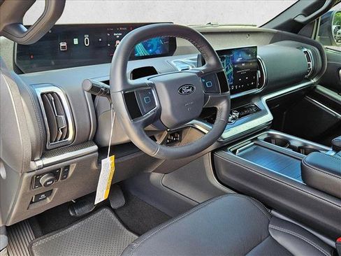 New 2026 Ford Expedition Max Platinum w/ Stealth Performance Package AWD/4WD image 3