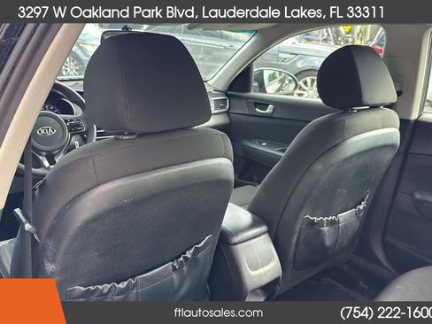 Used 2017 Kia Optima LX FWD image 19