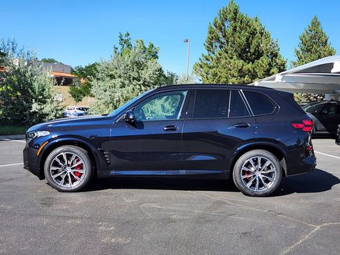 New 2026 BMW X5 xDrive40i w/ M Sport Package AWD/4WD image 2