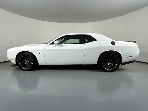 Used 2021 Dodge Challenger R/T Scat Pack RWD image 5