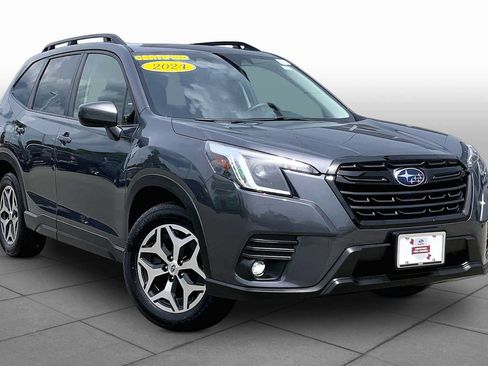 Certified 2024 Subaru Forester Premium AWD/4WD image 3