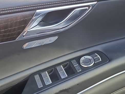 Used 2024 Genesis GV80 3.5T image 13