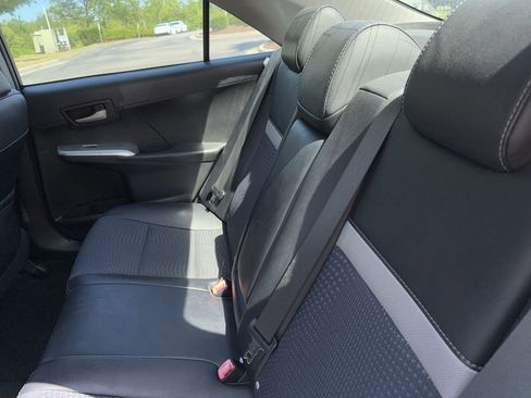 Used 2014 Toyota Camry SE FWD image 10