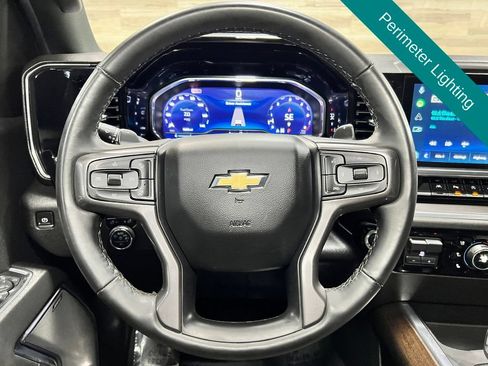 Used 2025 Chevrolet Silverado 1500 High Country AWD/4WD image 14