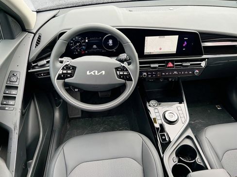 New 2026 Kia Niro Wind FWD image 19