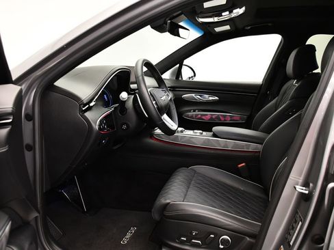 Used 2025 Genesis GV70 3.5T Sport w/ Sport Advanced Package image 37