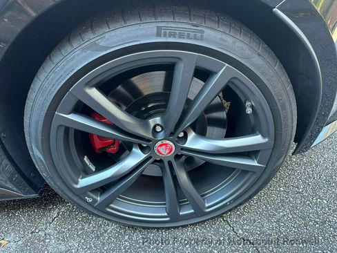 Used 2019 Jaguar F-TYPE SVR image 26