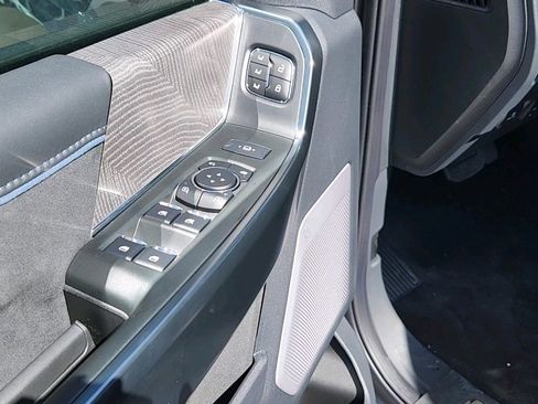 New 2025 Ford F250 Platinum image 11