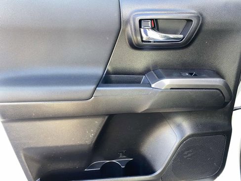 Used 2019 Toyota Tacoma TRD Pro AWD/4WD image 19