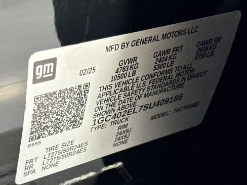 Used 2025 Chevrolet Silverado EV RST image 30