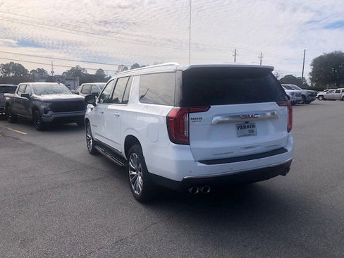 Used 2022 GMC Yukon XL Denali image 6