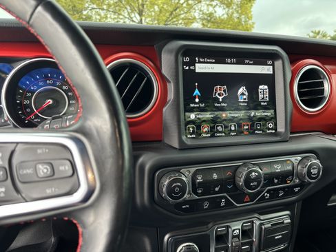 Used 2020 Jeep Wrangler Unlimited Rubicon AWD/4WD image 18