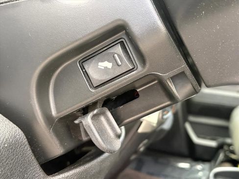 Used 2017 RAM 1500 Laramie image 11