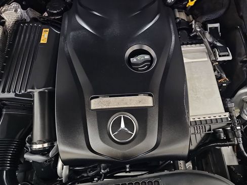 Used 2016 Mercedes-Benz GLC 300 4MATIC image 33