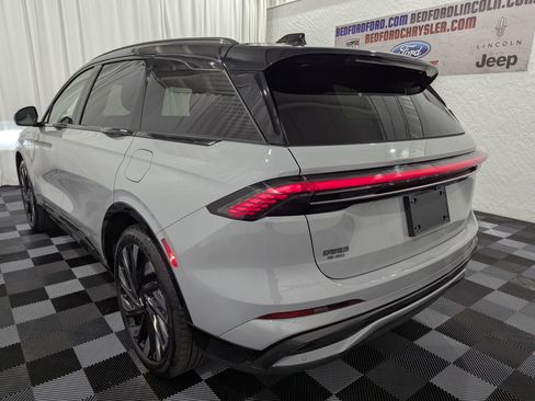 Used 2026 Lincoln Nautilus Reserve w/ Jet Appearance Package AWD/4WD image 8