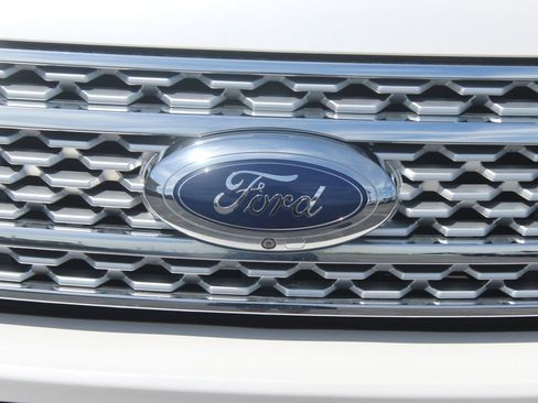 Used 2019 Ford Expedition Max Platinum AWD/4WD image 11