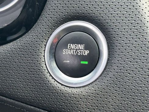 Used 2022 Cadillac XT5 Luxury image 30