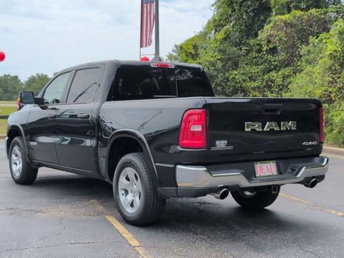Used 2025 RAM 1500 Big Horn AWD/4WD image 6