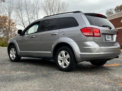 Used 2016 Dodge Journey SE w/ Flexible Seating Group image 4