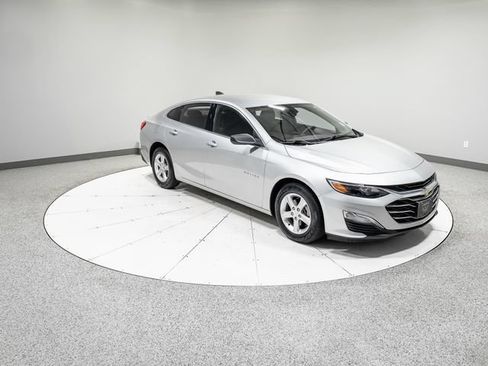 Used 2019 Chevrolet Malibu LS FWD image 26