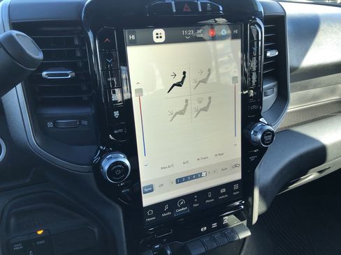 Used 2024 RAM 3500 Tradesman w/ Chrome Appearance Group image 22