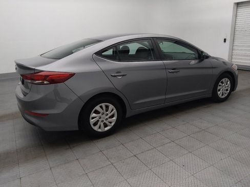 Used 2018 Hyundai Elantra SE w/ Cargo Package FWD image 10