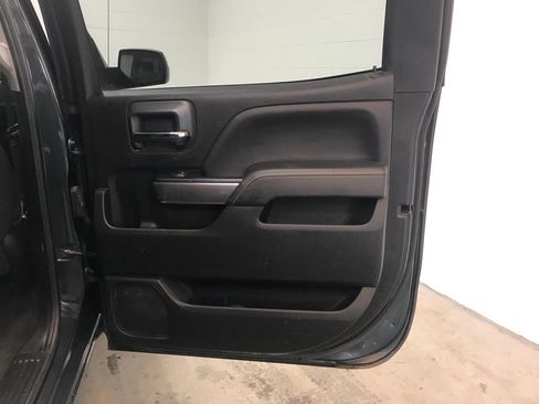 Used 2018 Chevrolet Silverado 1500 LT w/ All Star Edition image 29