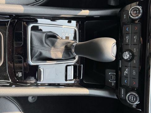 New 2025 Jeep Compass Limited w/ Sun & Sound Group image 21