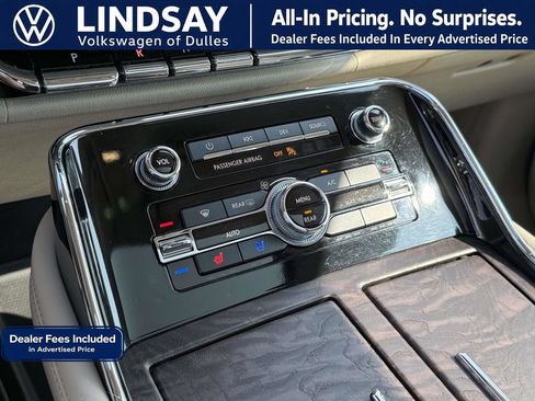 Used 2019 Lincoln Navigator L Reserve AWD/4WD image 20