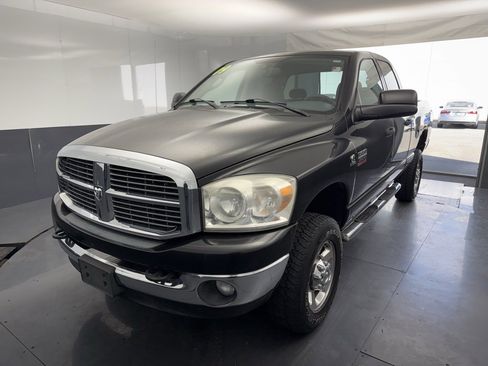 Used 2009 Dodge Ram 2500 Truck SLT w/ Popular Equipment Group image 3