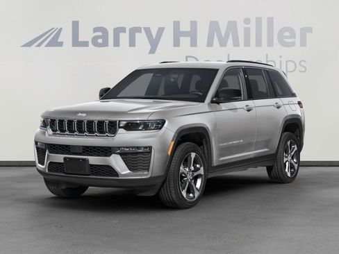 New 2026 Jeep Grand Cherokee Laredo AWD/4WD image 1