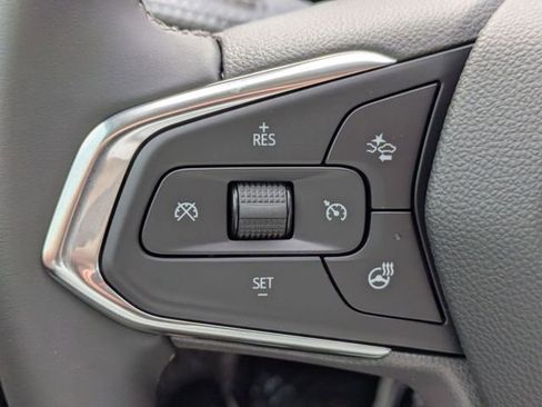 New 2026 Chevrolet Trax ACTIV w/ Sunroof Package FWD image 15
