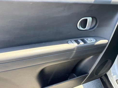Used 2024 Hyundai Ioniq 5 SE RWD image 17