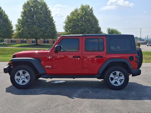 Used 2018 Jeep Wrangler Unlimited Sport S AWD/4WD image 7