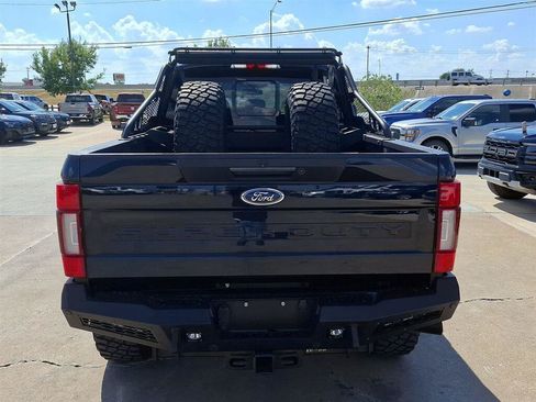 Used 2022 Ford F250 Lariat w/ Lariat Ultimate Package AWD/4WD image 12