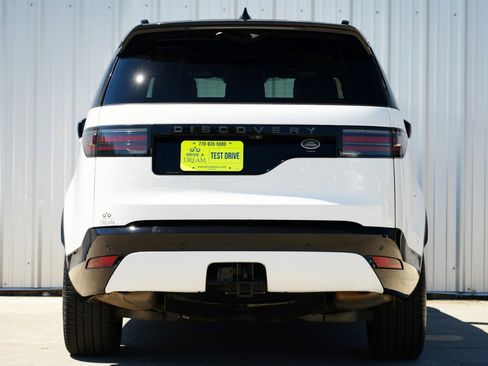 Used 2023 Land Rover Discovery S R-Dynamic image 11