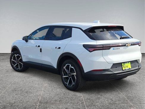 New 2026 Chevrolet Equinox EV LT FWD image 8