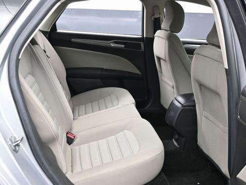 Used 2018 Ford Fusion S image 28